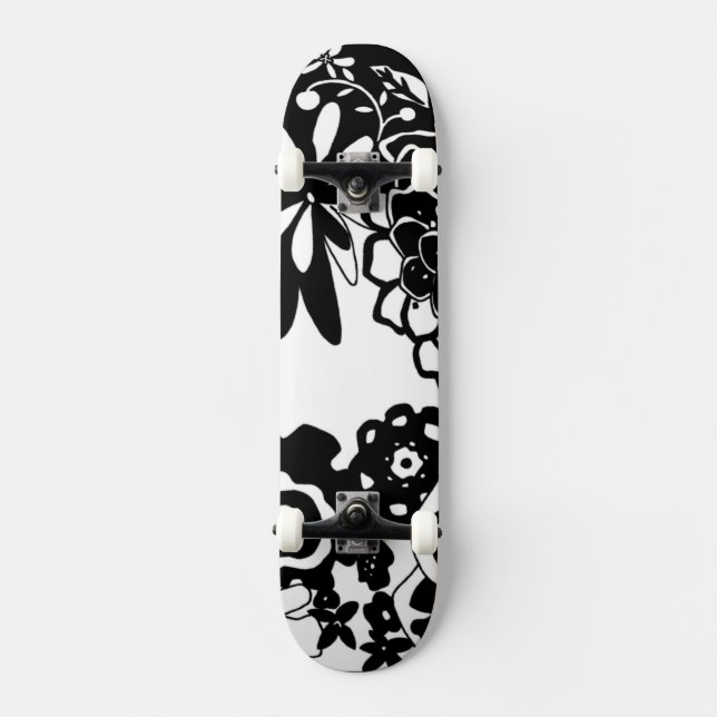 Skate Padrão Gráfico do Jardim Floral Negro e Branco (Frente)