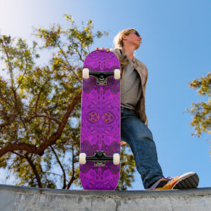 Skate Padrão Groovy Abstrato Magenta e Preto