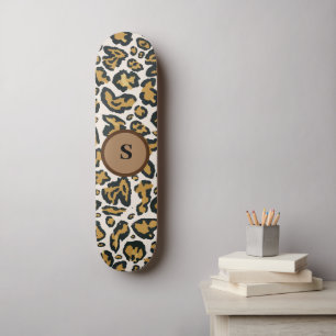 Skate Padrão Leopardo Castanho Monograma Inicial