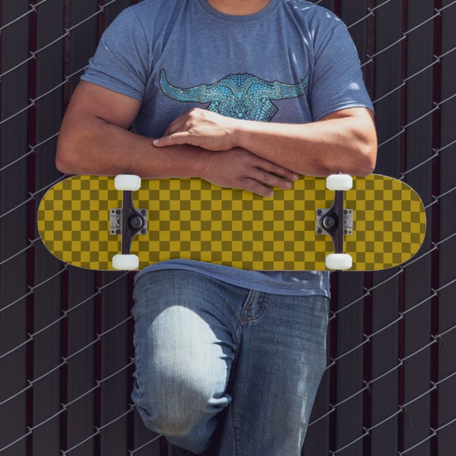 Skate Padrão Xadrez Elegante em Marrom Escuro e Claro (Ao ar livre 3)