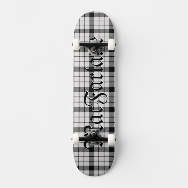 Skate Padrão Xadrez MacFarlane Vermelho (Frente)