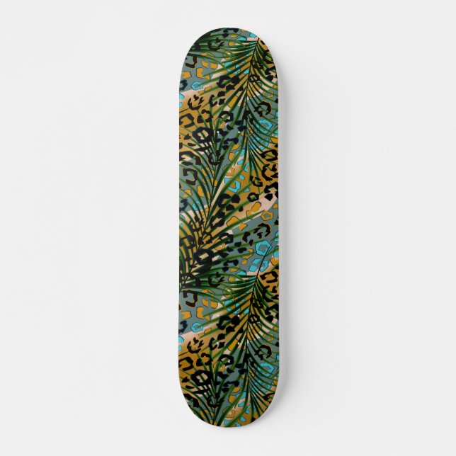 Skate Palm leaves on a leopard background.  (Frente)