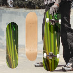 Skate Palma Verde Fronteira Abstrato natural<br><div class="desc">Projetado pela natureza. Frentes de palma verdes iluminadas de trás pela luz solar capturadas pela fotografia criaram este cartaz de abstrato naturalmente bonito. Esta imagem é uma fotografia botânica original de JLW_PHOTOGRAPHY.</div>