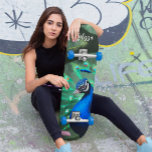 Skate Pavão Na Floresta<br><div class="desc">Este trabalho de arte é uma criação de IA, e os intrincados fractais se tornam aparentes após um exame mais atento. Eu incluí uma visão detalhada aqui para mostrar os padrões fractais. Embora eu não ofereça esta trabalho de arte como poster, eu pensei que ela faria uma legal adição a...</div>