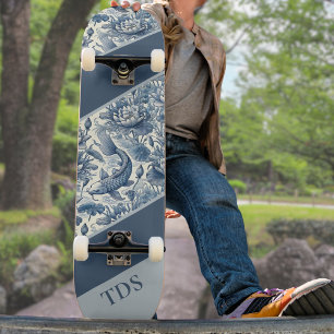 Skate Peixe Koi e Lírio de Água Azul Monograma Chinoiser