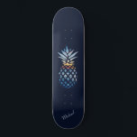 Skate Personalizado de Abacaxi de Praia Sunset<br><div class="desc">Uma praia do pôr do sol e a forma do abacaxi da cena do horizonte mostrando um oceano calmo. DICA - Emparelhe isto com itens que combinam como a garrafa, e pode arrefecer nesta coleção. Adicione seu nome ou nome de convidado clicando no botão "Personalizar" acima. Você também pode alterar...</div>