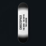 Skate Personalizado O Homem Negro Monograma Urbano<br><div class="desc">Avise a todos quem o homem da rua,  o homem pode ou o escritório está com este epic baralho urbano. Personalizado com nome e estilo tipográfico,  citação "O Homem - O Mito - A Lenda. Arte urbana em preto clássico e branco.</div>