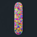 Skate Pintor Splatter Arco-Íris Brilhante Fundo Colorido<br><div class="desc">Este brilhante design de skate tem um arco-íris de cor esculpido em um estilo de pintura em forma de splatter. Lembrando-se da arte falsa e expressionista, o padrão é feito em tons de vermelho, amarelo, roxo, verde e azul. É um design abstrato, capricho para um artista ou para qualquer um...</div>