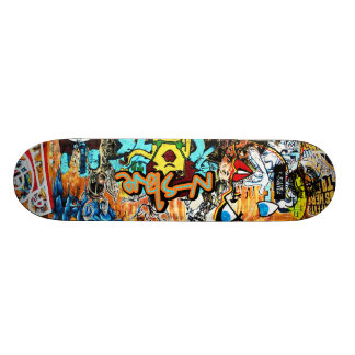 Skate plataforma dos grafites da rua de n-s1ave