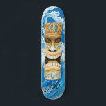 Skate Praia Tiki Wave Blue Monograma<br><div class="desc">Pegue algumas ondas de rua com esta ilha tropical de praia, tiki. Os skatistas vão adorar entrar no conselho e bater na calçada, na calçada ou em meio cano. Um passado de onda único com tiki divertido.</div>