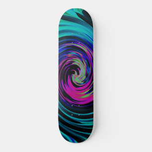 Skate Preto Dramático e Turquesa Abstrato Retro Torção