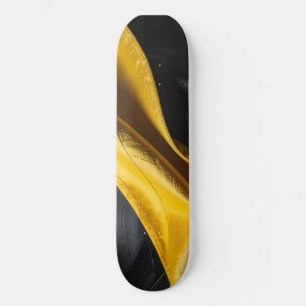 Skate preto e amarelo