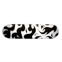 skate preto e branco do design do fogo