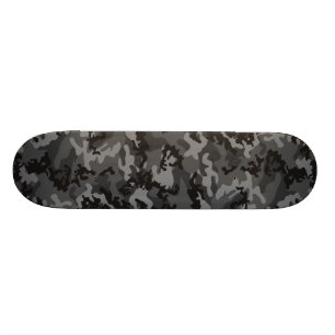 Skate preto feito sob encomenda de Camo