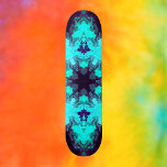 Skate Psicodélico Mandala Flor Azul e Roxo<br><div class="desc">Este design psíquico caleidoscópio apresenta azul e roxo. Visuais vibrantes e triviais para o hippie moderno ou qualquer um que ama cores brilhantes e fundas!</div>