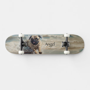 Skate Pug Feliz na Praia personalizável