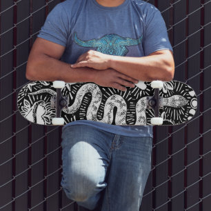 Skate Quadro branco lunar Cobra místico