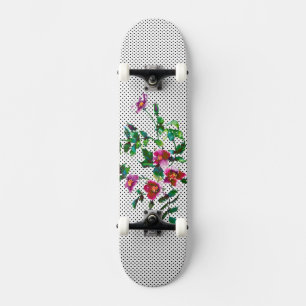 Skate rosa preto e branco de poca-pontos