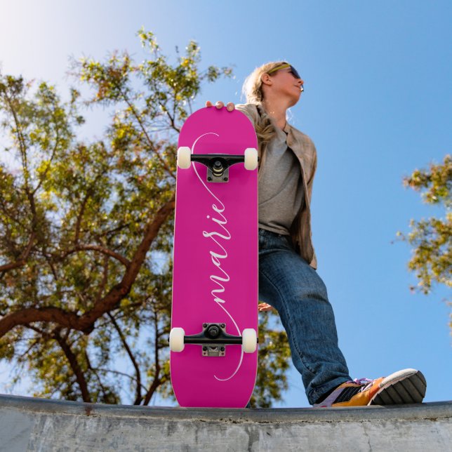 Skate Rosa Quente Branco Clássico Nome com Assinatura Cu (Ao ar livre 1)