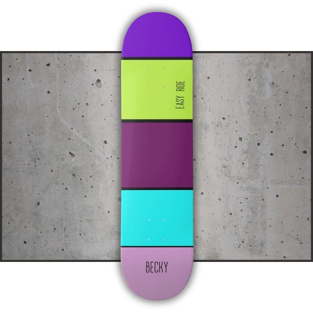Skate Roxo brilhante e com listras de cores estranhas (Criador carregado)