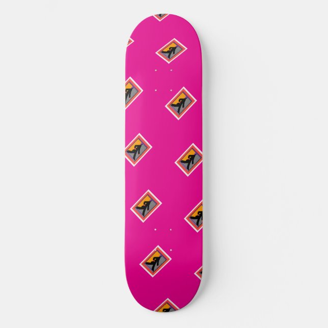 Skate Senhora Passeando de Preto Rosa Choque (Frente)