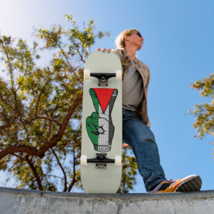 Skate Símbolo do Triângulo Vermelho da Resistência com S