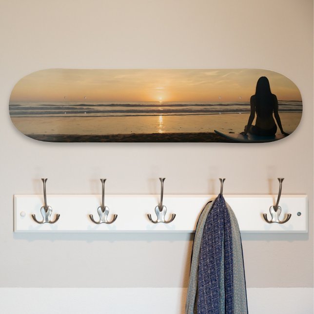 Skate Sunset Over a Quiet Beach (Criador carregado)