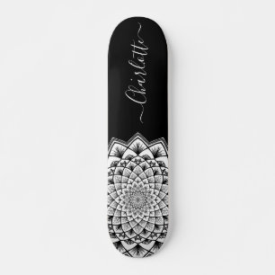 Skate Tabuleiro branco preto Mandala Padrão Monograma