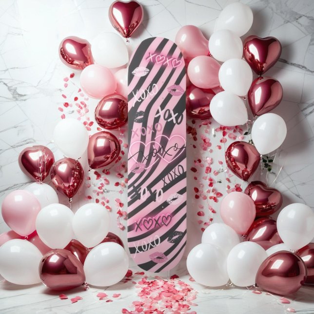 Skate Tabuleiro de Namorados XOXO preto e rosa (Happy Valentine's Day!!)