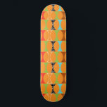 Skate Tabuleiro de Padrões Laranja Moderno do meio sécul<br><div class="desc">Bata, bata. Quem está aí? Tabuleiro de Padrões Laranja Moderno do meio século! Ei, com um design neste retrato, você não precisa de uma linha de soco. Este padrão perfeitamente modular apresenta um fundo laranja vibrante e filas de uma forma adorável de cozinha em verde, vermelho, turquesa, preto e branco...</div>