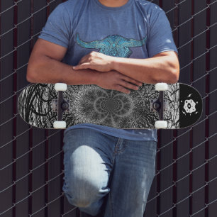 Skate Tabuleiro espiral branco preto