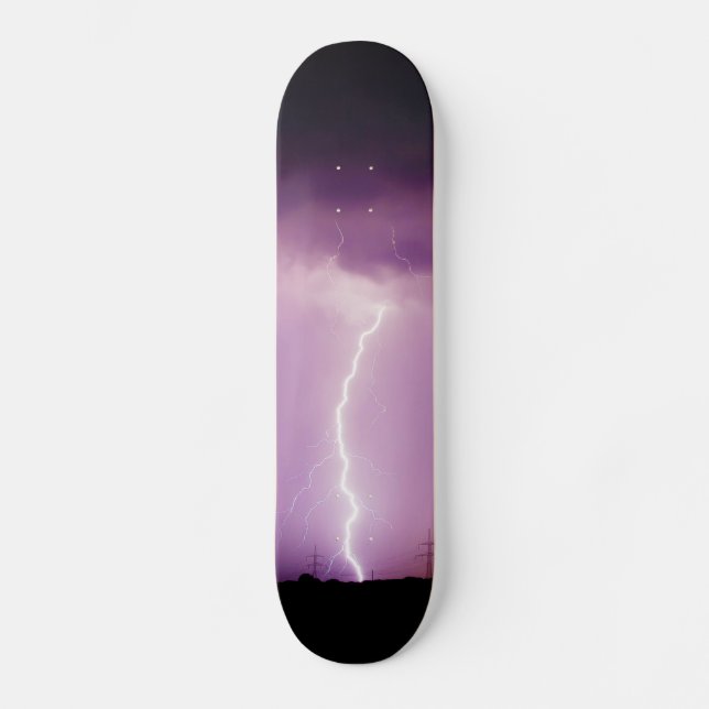 Skate Tempestade de Relâmpago em Céu Roxo (Frente)