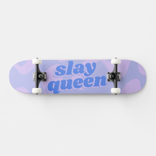 Skate Tipografia Moderna do Groovy Queen Pastel Blue (Horz)