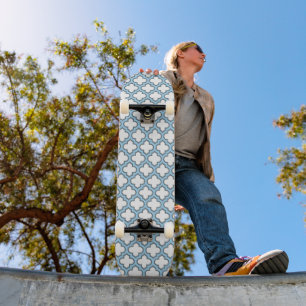 Skate Trellis branca e azul-bebê, lete, quatrefoil