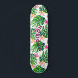 Skate Tropical Floral Moderna Girly Personalizada<br><div class="desc">O Quadro de Skateboard Moderno Floral Tropical Girly Personalizado apresenta um fundo floral tropical colorido moderno com seu nome personalizado em roxo moderno. Personalize editando o texto na caixa de texto fornecida. Elaborado por ©Evco Studio www.zazzle.com/store/evcostudio</div>