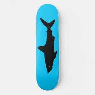 Skate Tubarão Nadando