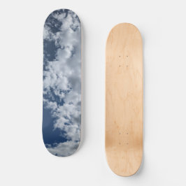 Skate Um lado de nuvens