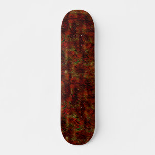 Skate Vermelho forte esfolado sobre o cinza áspero