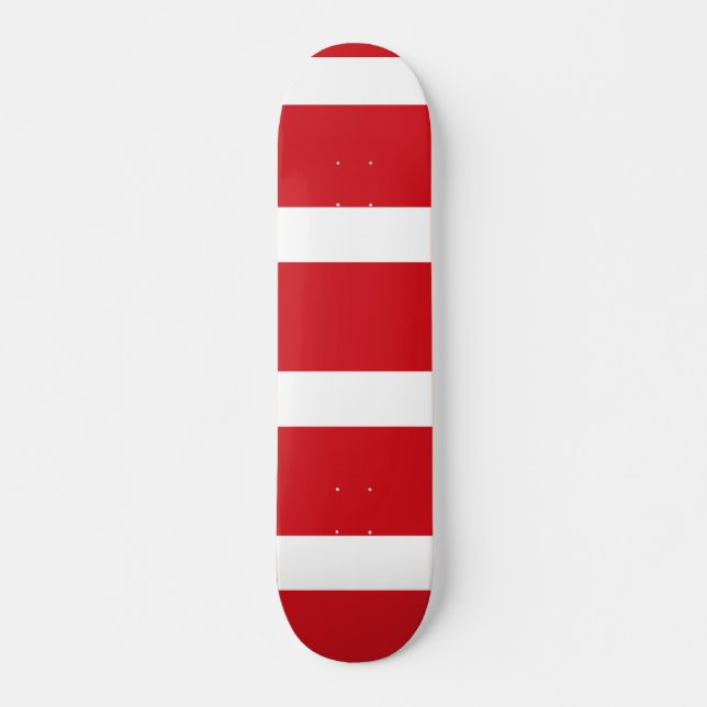 Skate Vermelho listrado (Frente)