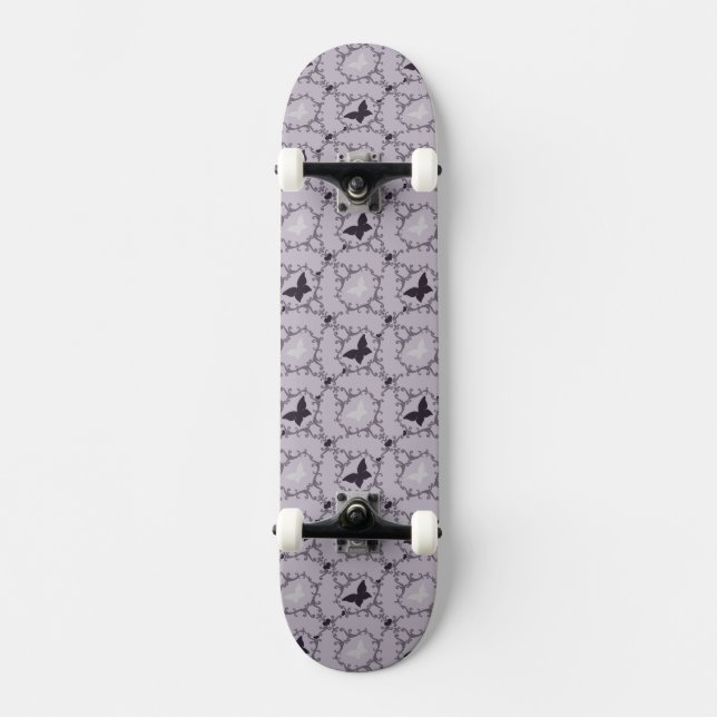 Skate Violeta roxa e borboletas brancas (Frente)