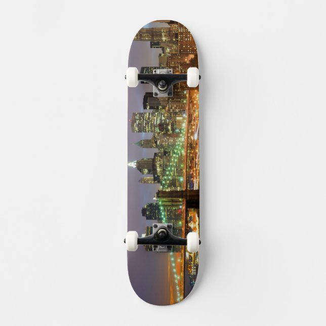 Skate Vista do Lower Manhattan e da ponte de Brooklyn (Frente)