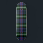 Skate Xadrez Clan MacKenzie Purple Green Check Tartan<br><div class="desc">Adicione um toque clássico e tradicional a este skate de cheque preto roxo verde Clan MacKenzie tartan xadrez. Faz um presente de excelente ou como um presente para você mesmo. Combine com a sua última decoração nesta temporada. Entre em contato com o designer a qualquer momento se você quiser que...</div>