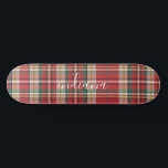 Skate Xadrez de Natal - Russo Verde Branco Personalizado<br><div class="desc">Xadrez de Natal Rustic Red Green White Check skate. Perfeito para treinamentos e como estocador. Outras leggens de tartã e xadrez também disponíveis nesta loja</div>