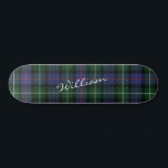 Skate Xadrez Purple Green Tartan McKenzie Personalizado<br><div class="desc">Adicione um toque clássico e tradicional a este skate de cheque preto roxo verde Clan MacKenzie tartan xadrez. Faz um presente de excelente ou como um presente para você mesmo. Combine com a sua última decoração nesta temporada. Entre em contato com o designer a qualquer momento se você quiser que...</div>