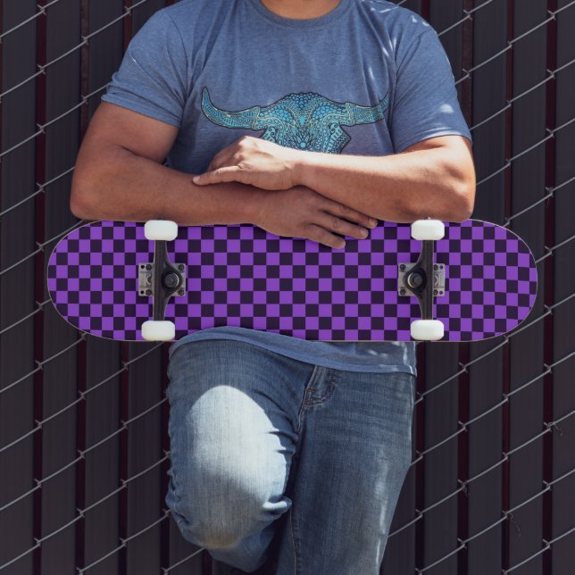 Skate Xadrez roxo e lavanda que chama a atenção  (Ao ar livre 3)