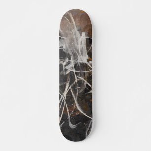 Skateboard Abstrato de Carvão Fumegante