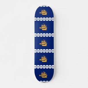 Skateboard com a bandeira de Quebec City, Canadá