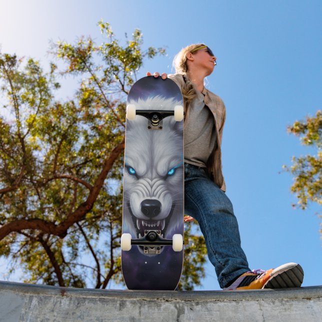  Skateboard com cabeça de lobo branco rosnando  (Ao ar livre 1)