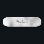 Skateboard com Girly Gota de Nome de Script Person<br><div class="desc">Personalize facilmente este skate colorido no design abstrato da CINZA de SILVER Cóta Moderna com seu nome personalizado em uma fonte elegante de caligrafia. Adicione seu nome,  escolha fonte,  altere tamanho e posição,  adicione clipart,  fotos e formas.</div>