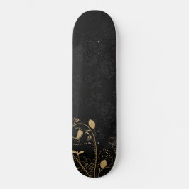 Skateboard com Padrão Decorativo Preto e Dourado